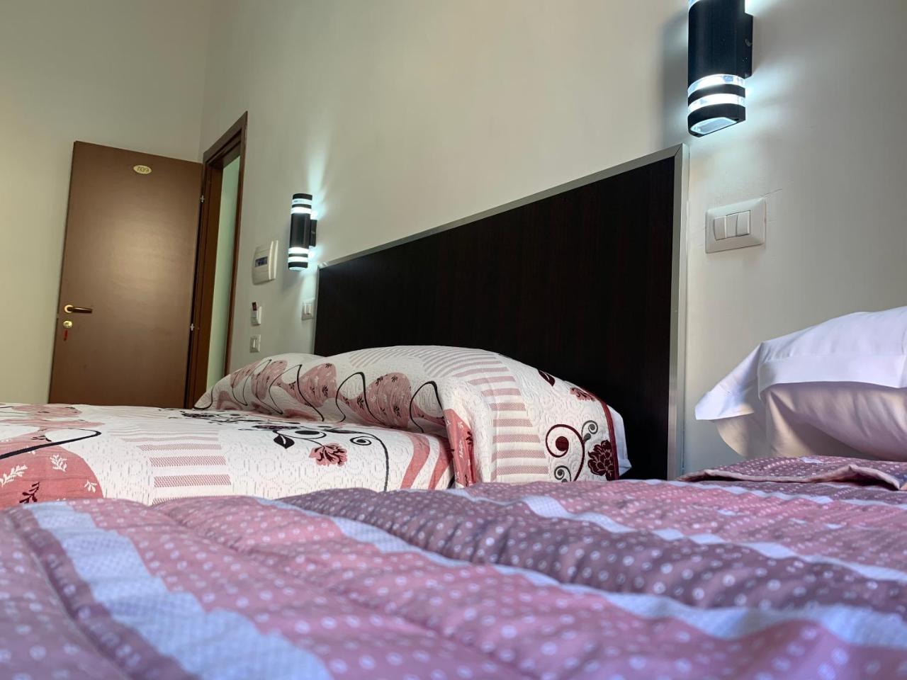 Serena House Rome Bagian luar foto
