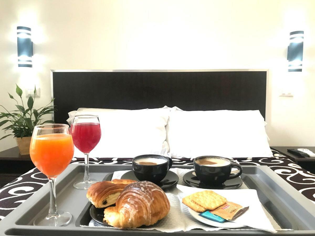 Serena House Rome Bagian luar foto