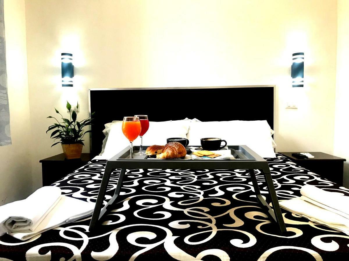 Serena House Rome Bagian luar foto